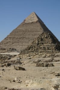 Nilkreuzfahrt: Hochkontfoto der Chephrenpyramide