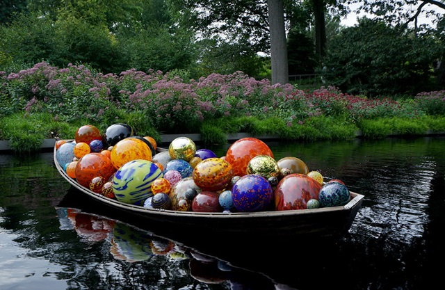 USA Ostküste Rundreise: Das Ikebana Float Boat im New York Botanical Garden